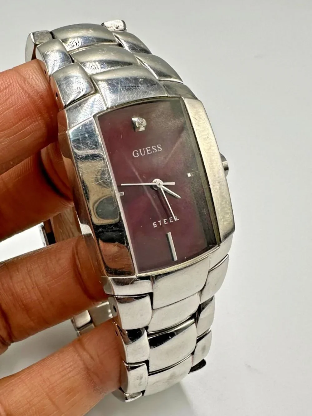 Guess Steel Watch Men Maroon Dial Barrel Case Water Resistant New Battery 7.25